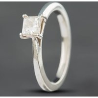 Pre-Owned Platinum 0.45ct Brilliant Cut Diamond Princess Cut Solitaire Ring 41481030