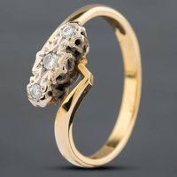 Pre-Owned 18ct Yellow Gold Brilliant Cut Diamond Crossover Three Stone Ring 41481460