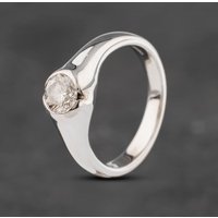 Pre-Owned 18ct White Gold Brilliant Cut Diamond Rubover Set Solitaire Ring 41481526