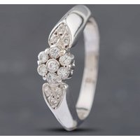 Pre-Owned 18ct White Gold Brilliant Cut Diamond Heart Shaped Shoulders Cluster Ring 41481539