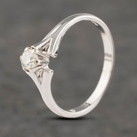 Pre-Owned 18ct White Gold 0.20ct Brilliant Cut Diamond Solitaire Ring 41481953