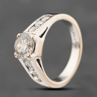 Pre-Owned 18ct White Gold 1.75ct Brilliant Cut Diamond Shoulder Set Solitaire Ring 41482400