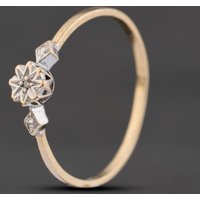 Second Hand Yellow Gold 0.01ct Diamond Shoulder Set Solitaire Ring 41671635