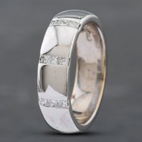 Pre-Owned 18ct White Gold Princess Cut Diamond Set D Shape 5mm Wedding Ring 41871320