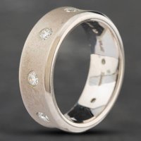 Pre-Owned Platinum Brilliant Cut Diamond Set 7mm Frosted Band Ring 43121027