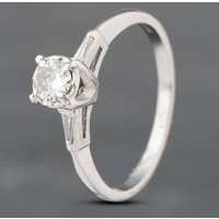 Pre-Owned 9ct White Gold 0.23ct Brilliant Cut Diamond Solitaire Ring 43121144