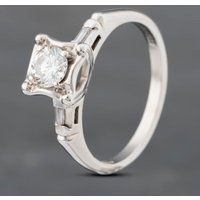 Pre-Owned 9ct White Gold 0.47ct Brilliant Cut Diamond Solitaire Ring 43121152