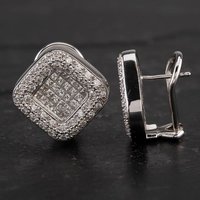 Pre-Owned 18ct White Gold Diamond Stud Earrings 4317043
