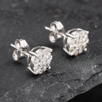 Pre-Owned 9ct White Gold 0.50ct Brilliant Cut 0.60ct Diamond Cluster Stud Earrings 43171220