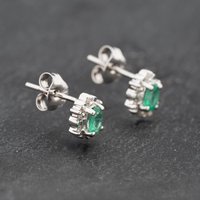 Pre-Owned 9ct White Gold 0.28ct Emerald and Diamond Cluster 7mm Stud Earrings 43171293