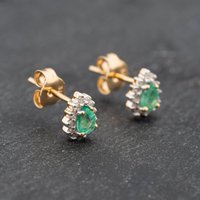 Pre-Owned 9ct Yellow Gold 0.25ct Emerald and Diamond Teardrop Cluster 6.6mm Stud Earrings 43171295
