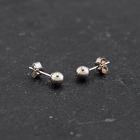 Pre-Owned White Gold 3mm Ball Stud Earrings 43171400