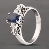 Pre-Owned Platinum 0.86ct Sapphire and 0.23ct Baguette Cut Diamond Five Stone Ring 43361152