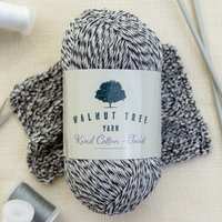 Walnut Tree Yarn Kind Cotton Twist - Monochrome (007) Walnut Tree Yarn Kind Cotton Twist - Monochrome (007)