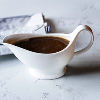 Maxwell Williams Gravy Boat - White