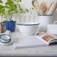 White Enamel Mixing Bowl Set - 2pc - Green
