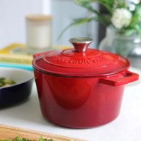 2.8L Round Cast Iron Casserole Dish - Red Ombre