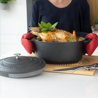 MasterClass Oval 6L Cast Aluminium Casserole Dish Lid Black 40 x 27.5 x 22cm - Black