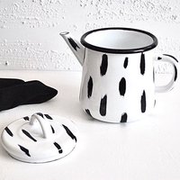 Elifle Stripe Series Enamel Teapot (White with Black Stripes) - White & Black
