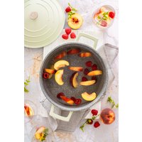 MasterClass Cast Aluminium 4L Round Casserole Dish with Lid - Green / 15.3cm
