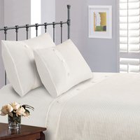 Luxurious Waffle Buttoned Duvet Cover and Pillowcase Set - White