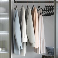 SONGMICS Non-slip Velvet Clothes Hangers with Tie Bar - Black