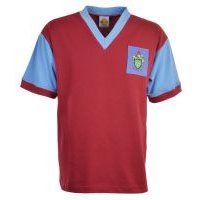 Click to view product details and reviews for Scunthorpe United Kids Retro Football Shirt. Click to view product details and reviews for Scunthorpe United Kids Retro Football Shirt.