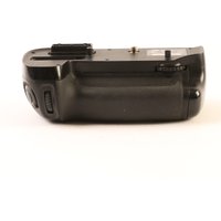 USED Nikon MB-D15 Battery Grip for D7100 USED Nikon MB-D15 Battery Grip for D7100