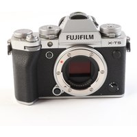 USED Fujifilm X-T5 Digital Camera Body - Silver USED Fujifilm X-T5 Digital Camera Body - Silver