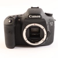 USED Canon EOS 7D Digital SLR Camera Body USED Canon EOS 7D Digital SLR Camera Body