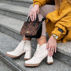 Beige Stiefeletten Armodo Elegante Damenschuhe