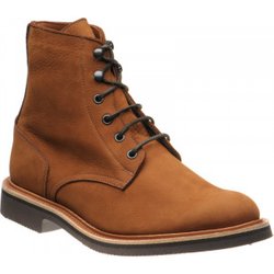 Herring Bernwood rubber-soled boots in Whiskey Hydro Nubuck