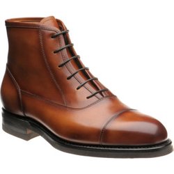 Herring Chiltern rubber-soled boots in Tan Calf