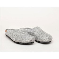 Magicfelt Gottstein naturbelassene ungefärbte Filzpantoffeln Hausschuhe