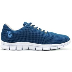Ultraleichter, veganer Sneaker "thies ® Cornrunner" aus Mais und recycelten Flaschen