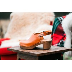 IDÉ - schwedische Holz Clogs von me&myClogs - high mid heel