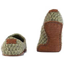 Kingdom of Wow - Handgefertigte Hausschuhe aus Wolle - Unisex The Original