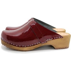 LYCKA - Lack wein - rot schwedische Holz Clogs von me&myClogs - low heel