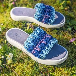 Werner 1911 Pantolette mit handgehäkeltem Riemen – Rosmarin - IVN-zertifiziert