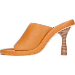 Paloma Barcelo Ockerfarbene Sandalen