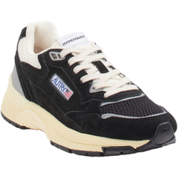 Autry Sneaker in schwarz/weiß in Größe: 36 für Damen