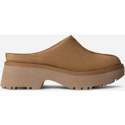 UGG® New Heights Clog für Damen | UGG® EU in Brown, Größe 43, Veloursleder