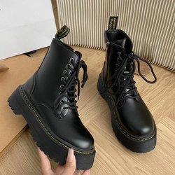 Neue Frauen Motorradstiefel Freizeitschuhe Frau Leder minimalistischen klassischen Punk weibliche Goth Schuhe Plateaustiefel Frauen Botas Mujer 35 schwarz