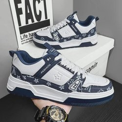 Trendige weiße Sneakers mit dicker Sohle für Herren – lässige Sportmode-Schuhe 42 weiß/blau