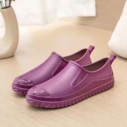 Wasserdichte Arbeitsschuhe aus Gummi für Damen, rutschfest, flacher Mund, Slip-On, flache Schuhe, verschleißfest, geprägtes Design, Frühling und Sommer 40 violett