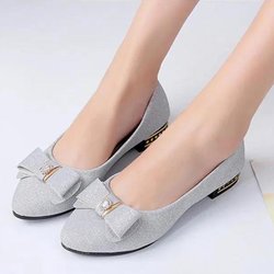 Frühling und Sommer Spitz zulaufende Zehenpartie Niedrige Absätze Professionelle Schleife Flache Schuhe Flacher Mund Arbeits-Freizeitschuhe 36 silber