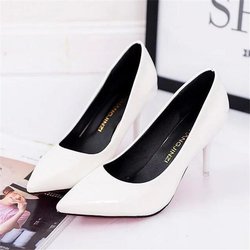 Damenschuhe Spitzschuh Pumps Lackleder Kleid Rot 8CM High Heels Bootsschuhe Schatten Hochzeitsschuhe 41 weiß