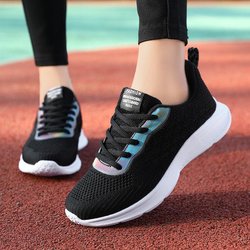 Laufschuhe Studentinnen Leichte Sportschuhe mit weicher Sohle Fliegende gewebte atmungsaktive Deodorant-Freizeitschuhe 41 schwarz