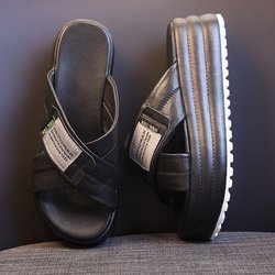 Verbesserte Version PU Hausschuhe Damen Sommer Zehenfrei Schuhe mit Rutschfester Mode Muffinsohle Hausschuhe 40 schwarz
