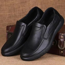 Freizeitschuhe für Herren aus echtem Leder, rutschfeste Gummisohle, bequem 43 schwarz